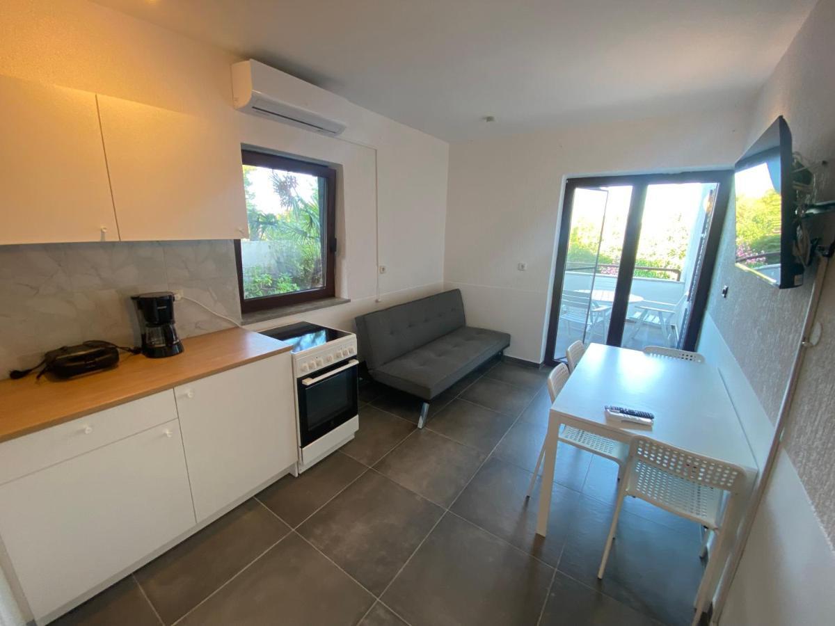 Cukon Holiday Home Premantura Esterno foto